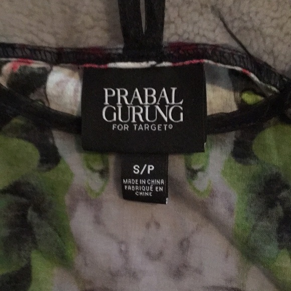 Floral Sleeveless Top - Picture 6 of 6